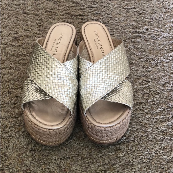 Pons Quintana Shoes - PONS gold leather espadrilles.
